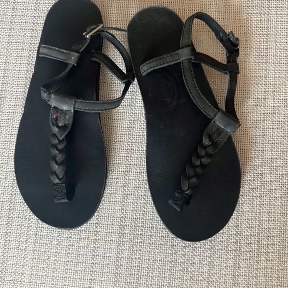 Size S (see measurements)RAINBOW 🌈 SANDALS  ,EXCELLENT condition,size fits 7.5